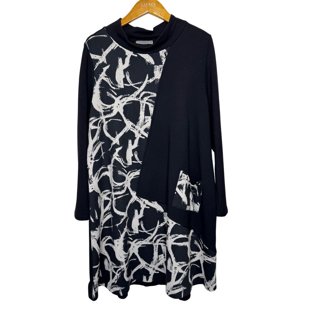Chalet et ceci Mock Neck Abstract Dress Black/White XL